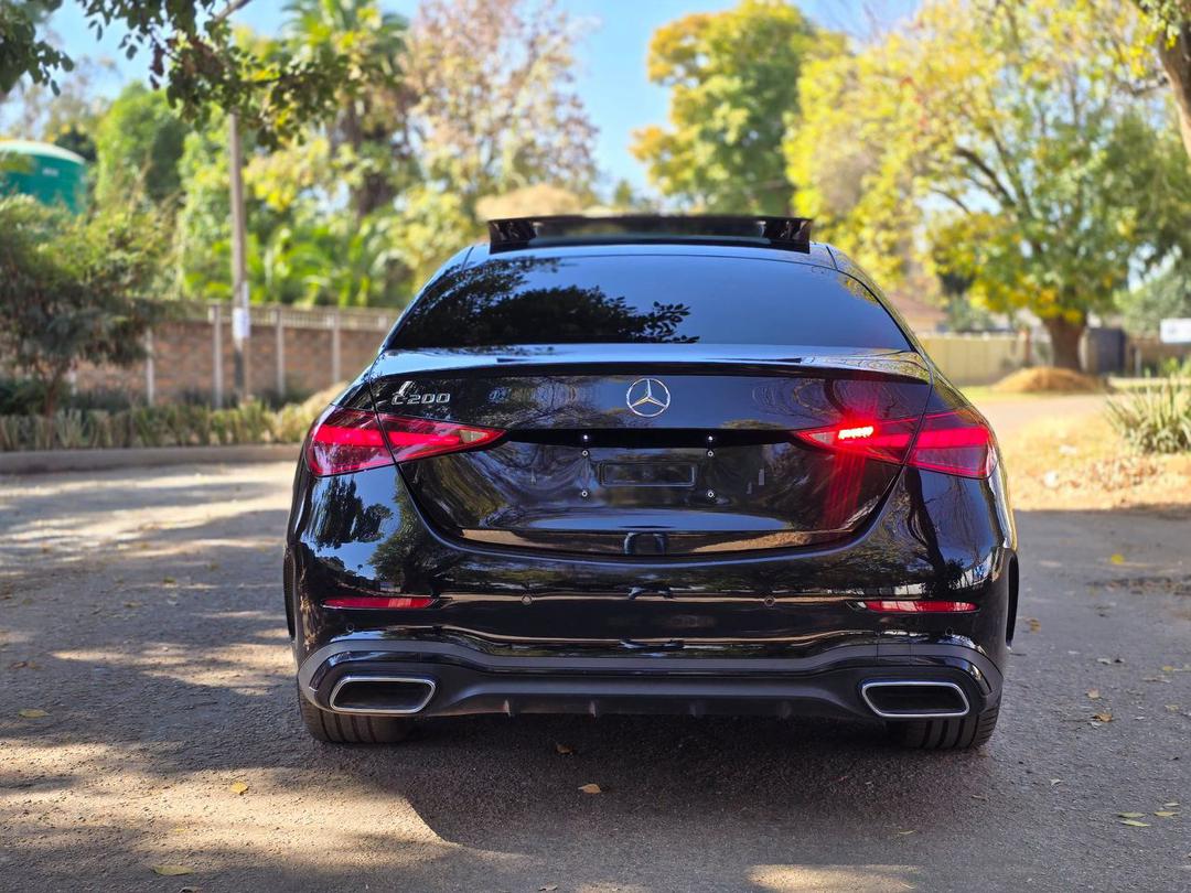 2023 Mercedes-Benz C300