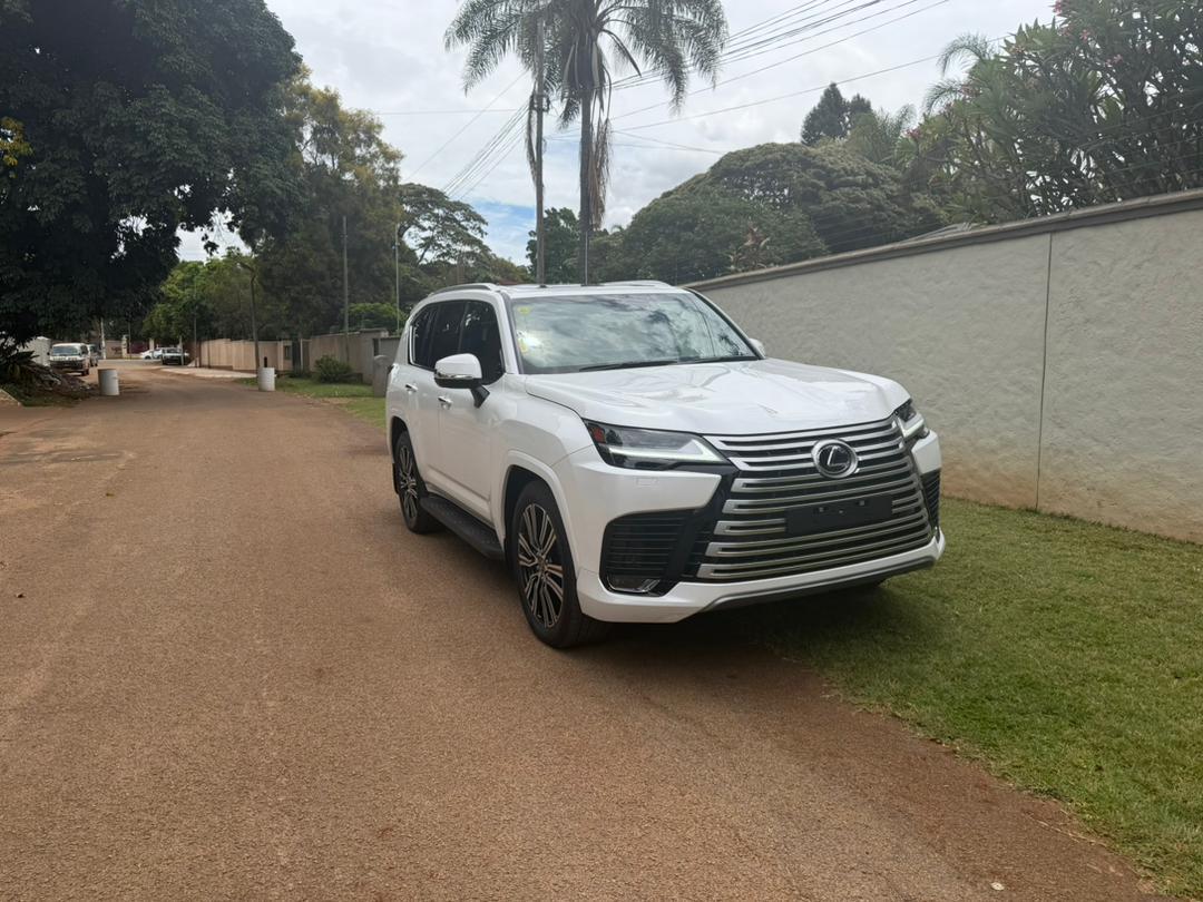 2025 Lexus LX 500D – Ultimate Luxury & Power