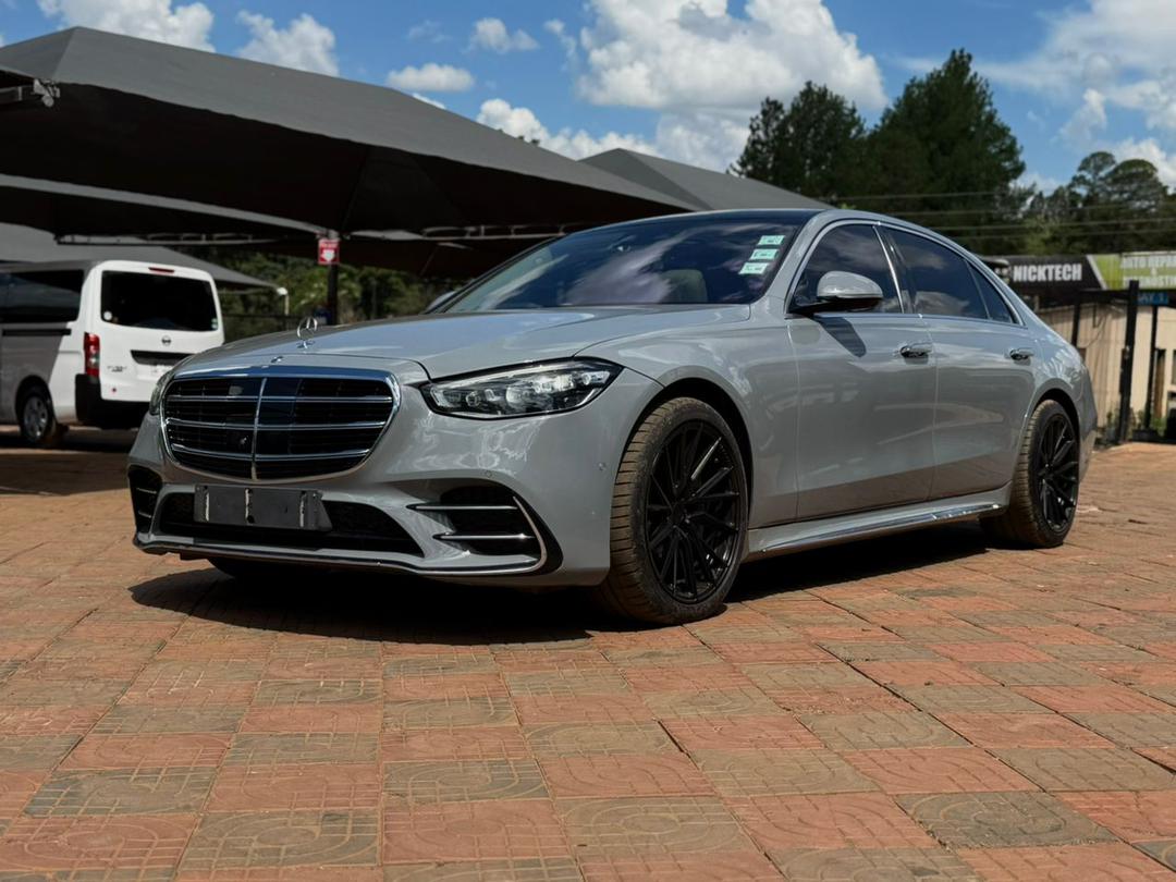 2023 Mercedes-Benz S580