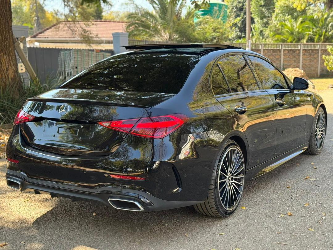 2023 Mercedes-Benz C300